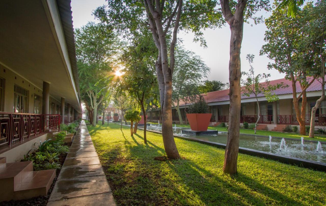 Cityblue Courtyard Hotel & Suites, Livingstone Dış mekan fotoğraf