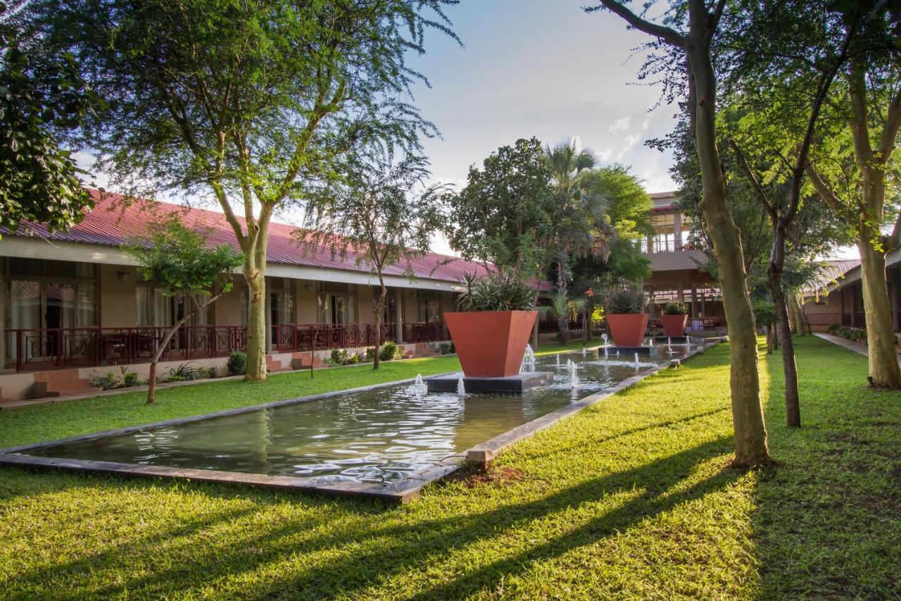 Cityblue Courtyard Hotel & Suites, Livingstone Dış mekan fotoğraf